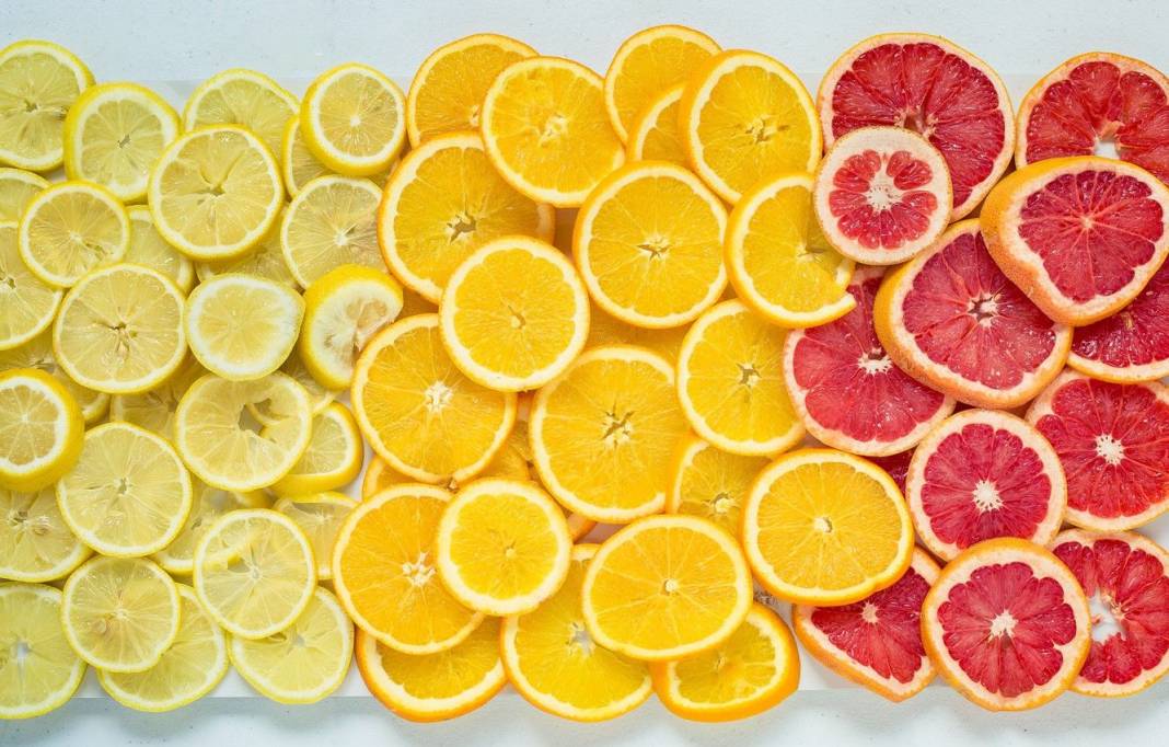 Aynı familyaya sahip portakal ve limon neden farklı kokar? 25